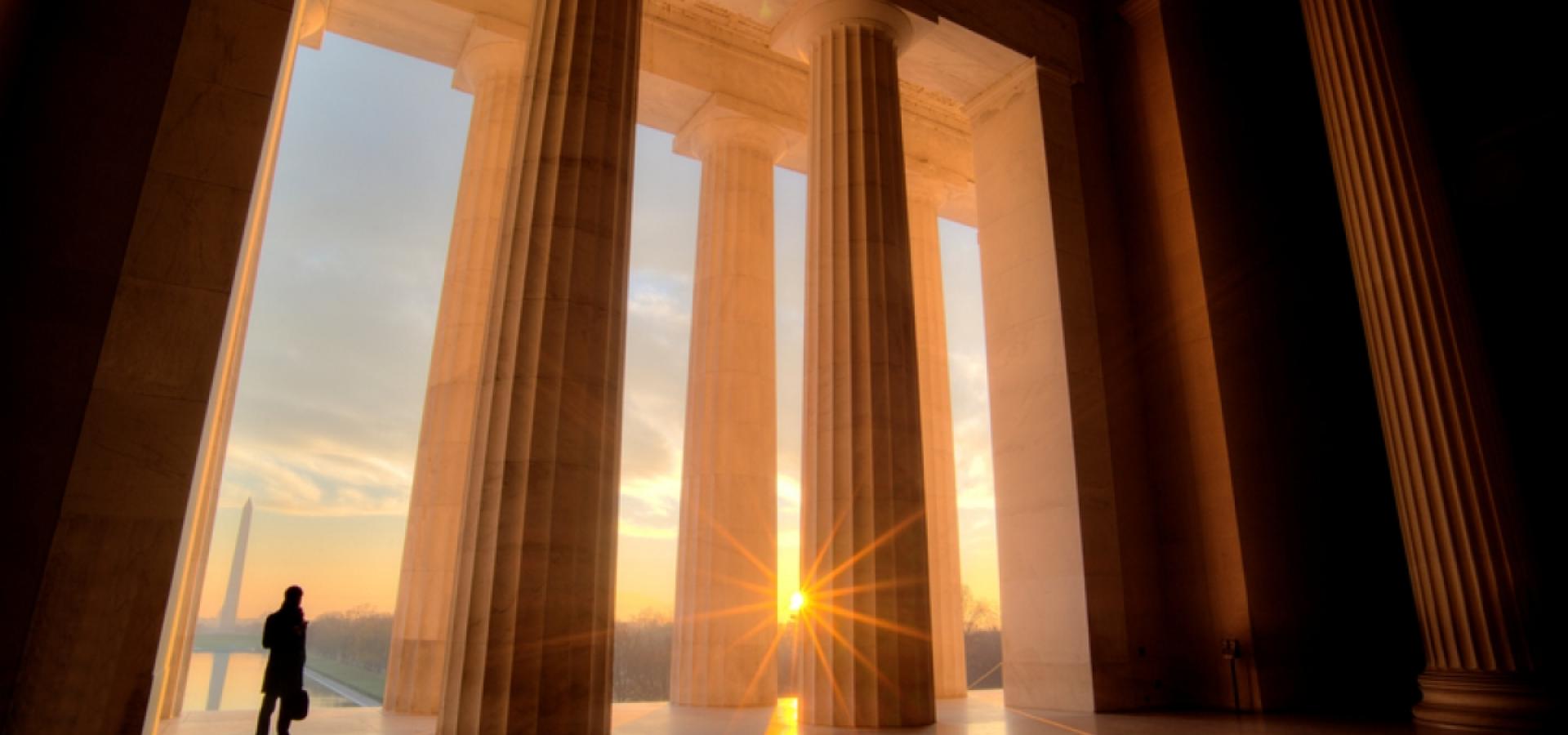 Lincoln Memorial sunrise view